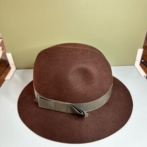 Vintage 1940s-1950s Brown Felt Cloche Hat - Union Made - Styled by Coralie